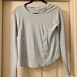 Lululemon long sleeve size 6